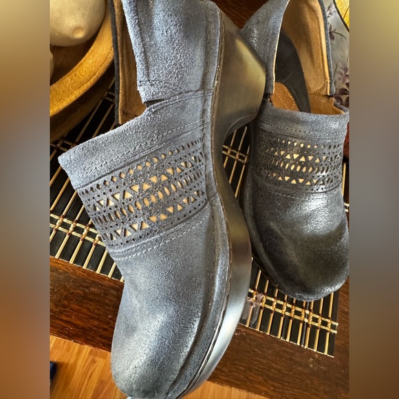 Ariat Navy Leather Slip-On clogs 10 - Picture 3 of 13